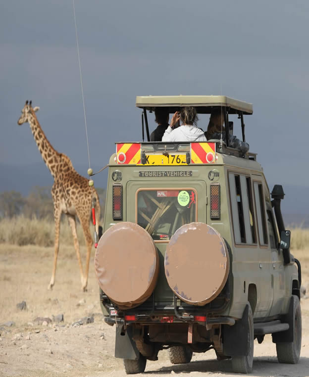 Uganda is a destination rich in wildlife, culture, adventure, and breathtaking landscapes. To fully enjoy its wonders, you need a transportation option that offers both flexibility and reliability. This is where professional